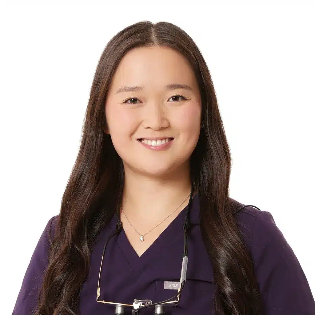 <a href="/meet-the-doctors-team/#3">Read Bio</a>