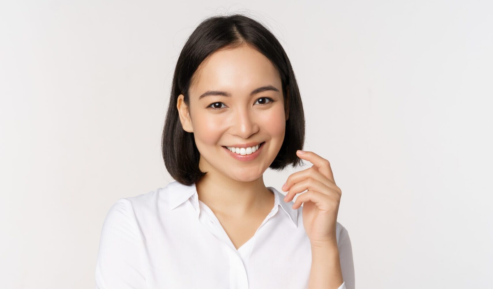 Young,Asian,Woman,,Professional,Entrepreneur,Standing,In,Office,Clothing,,Smiling